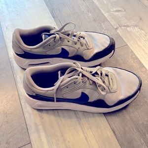 Men’s Nike Air Max Sneakers - Size 8